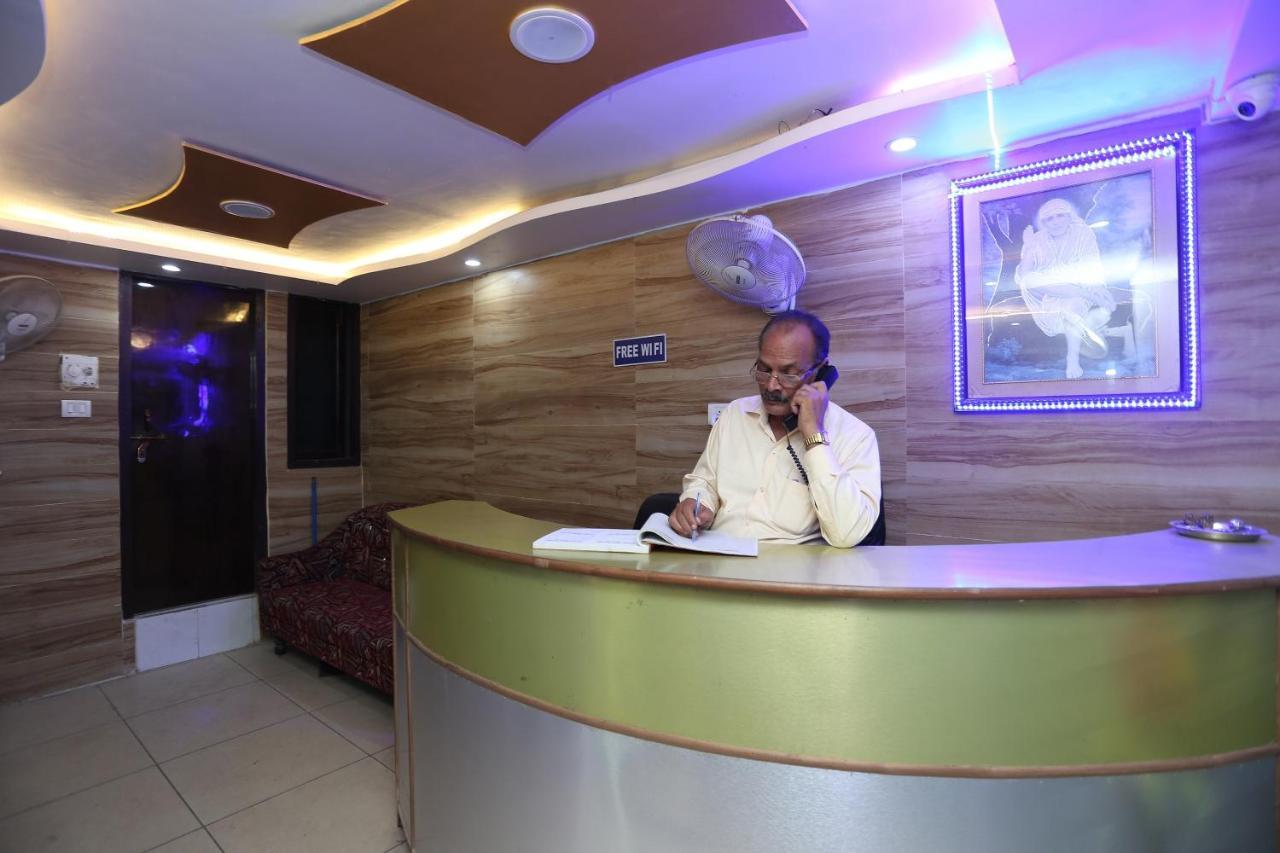Oyo Hotel New Metro Near Phoenix United Lucknow Exterior foto