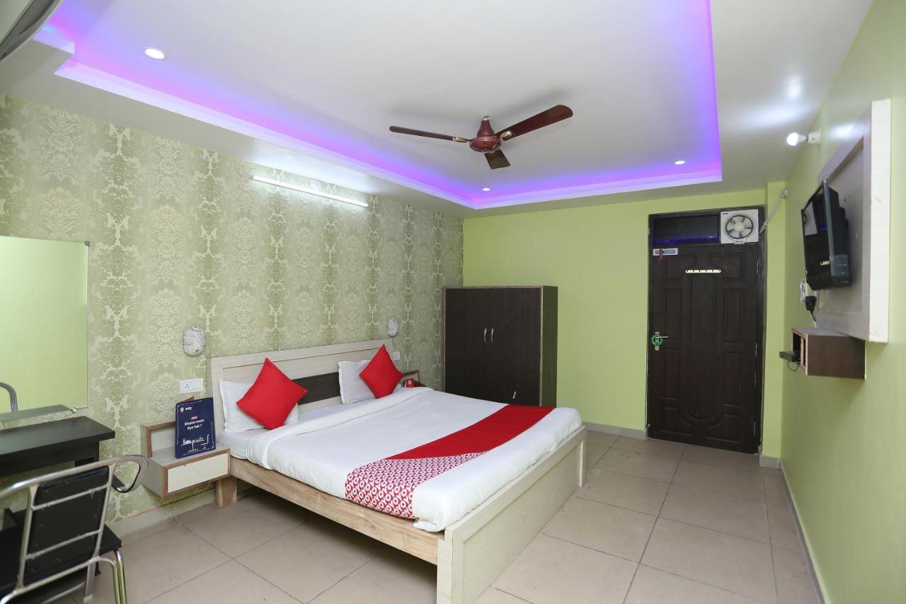 Oyo Hotel New Metro Near Phoenix United Lucknow Exterior foto